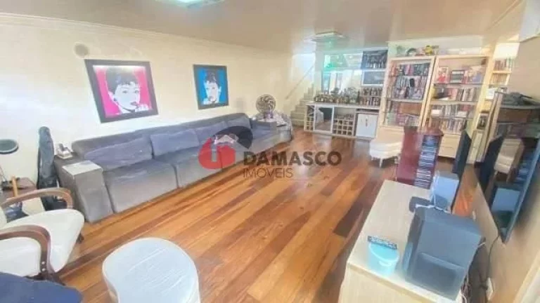 Imagem Sobrado à venda 3 Quartos, 3 Suites, 5 Vagas, 380M², Jardim, Santo André - SP