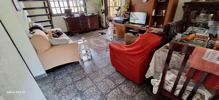 Imagem Sobrado no Caiçara - Área Nobre com 3 dormitórios e a poucos metros da praia!