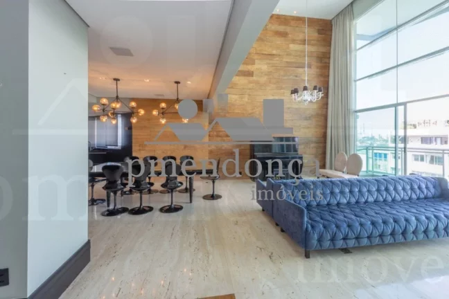 Imagem Apartamento luxuoso com 3 sui­tes e 4 vagas, 250m²