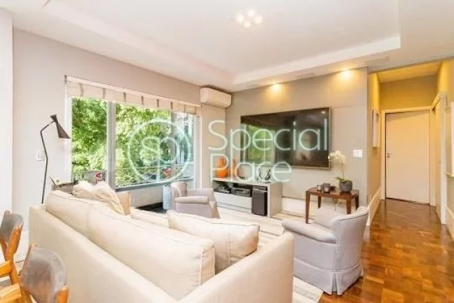 Imagem Apartamento com 154mÂ² no Jardim AmÃ©rica Reformado, modernizado e pronto para morar Living para trÃ...