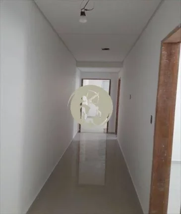 Imagem SOBREPOSTA BAIXA NOVA COM 2 VAGAS DE GARAGENS.
