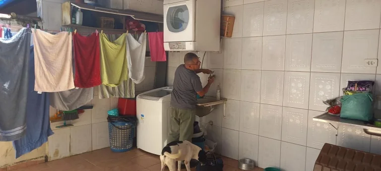 Imagem Casa para Venda em Itanhaém, Jardim Magalhaes, 2 dormitórios, 1 banheiro, 2 vagas