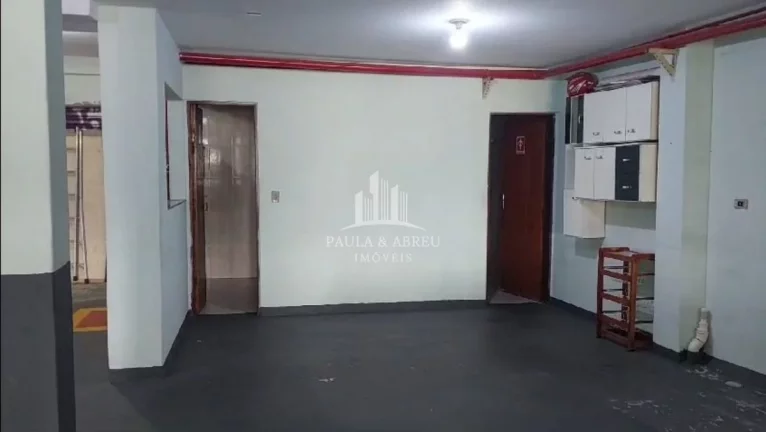 Imagem Aluga-se Salão Comercial de 200m², Energia Trifásica, Acesso 17 degraus, Churrasqueira, Banheiros no Jardim Campo Verde, Mauá-SP