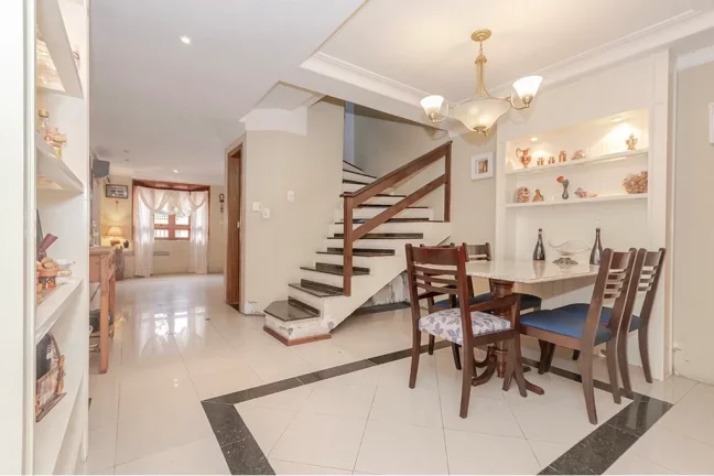 Imagem JIREB 141 612521044-60 - Casa à venda no bairro Jardim Itu - Porto Alegre/RS