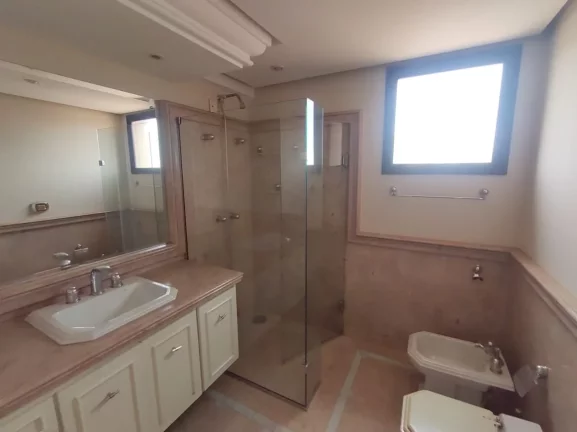 Imagem Apartamento para locação , no Bairro Higienópolis em Piracicaba, contendo 227 m² de três dormit...