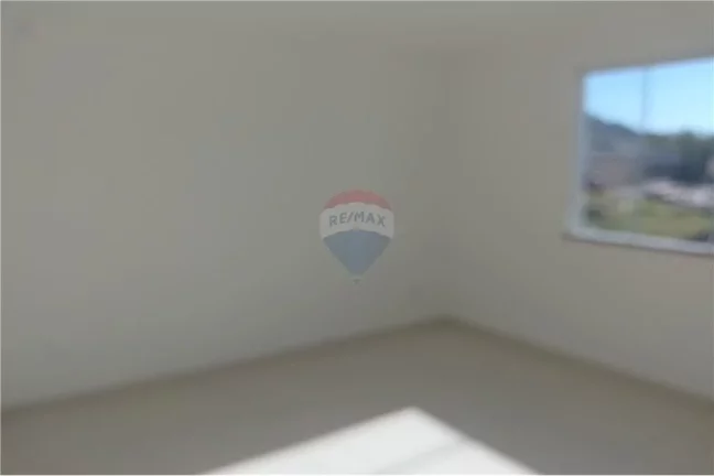 Imagem Excelente Oportunidade: Casa de 3 Quartos em Condomínio com Infraestrutura Completa