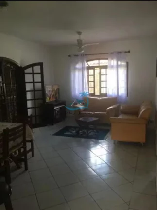Imagem Maravilhosa casa com 218m² de área construída, 3 dormitórios à venda no Centro de Ubatuba.