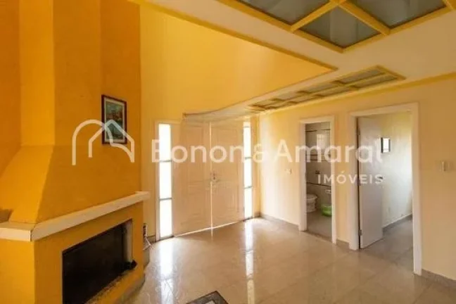 Imagem Ãtimo sobrado com 4 quartos sendo 2 suÃ­tes, suÃ­te master com hidromassagem, sala com lareira e pÃ...