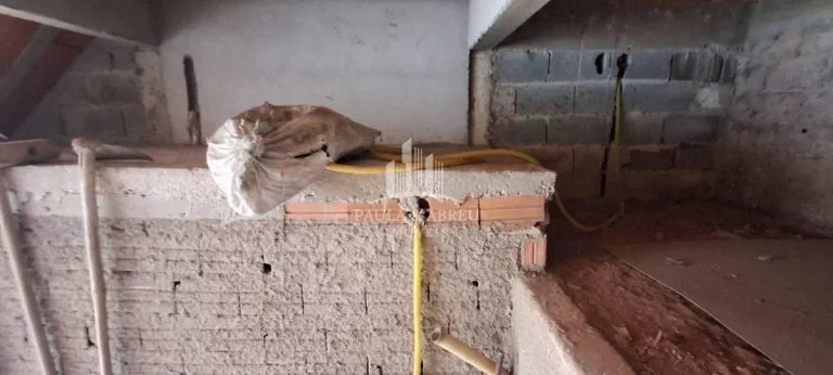 Imagem Terreno 125m² com Salão 43m², Contrato desde o loteador e porão do mesmo tamanho no Jardim Zaíra 4, Mauá-SP
