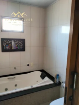 Imagem Imperdível: Casa à venda em Foz do Iguaçu-PR, bairro Jardim Bandeirantes, 3 quartos, 2 salas, 2 banheiros, 3 vagas, 142,39 m².