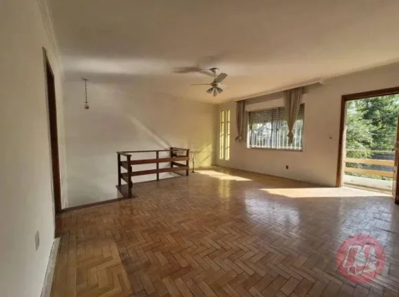 Imagem Casa com 3 dormitórios para alugar, 212 m² por R$ 6.583,33/mês - Chácara das Pedras - Porto Alegre/RS