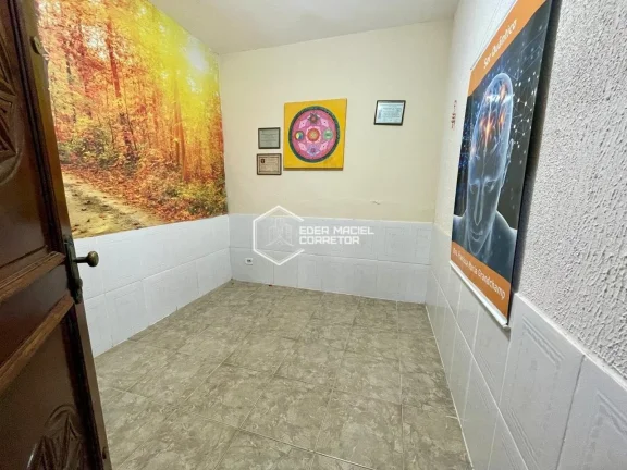 Imagem Terreno de 250 m² e 188,08m² de área construída, com excelente aproveitamento de espaço!

Casa ...
