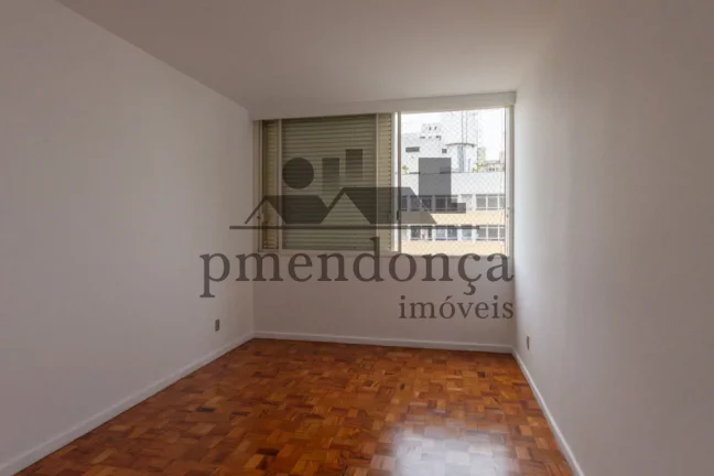 Imagem Apartamento em Higienópolis com 3 quartos (1 suíte) e 2 vagas, 210 m²