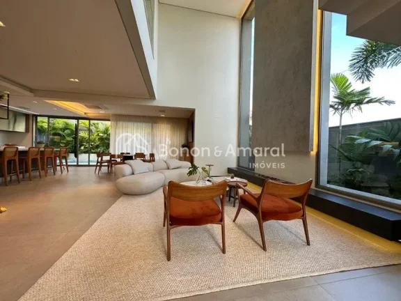 Imagem Magnífica e espaçosa casa à venda, com área construída de 360 m². A residência possui living ...