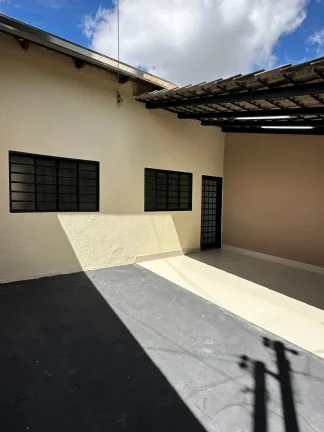Imagem Casa De 2/4 C Suite No Forteville Em Goiania