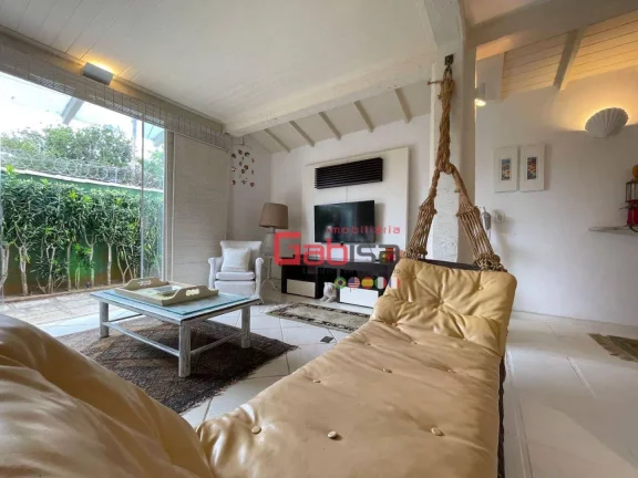 Imagem Casa com 3 dormitórios à venda, 130 m² por R$ 1.800.000,00 - Geribá - Armação dos Búzios/RJ