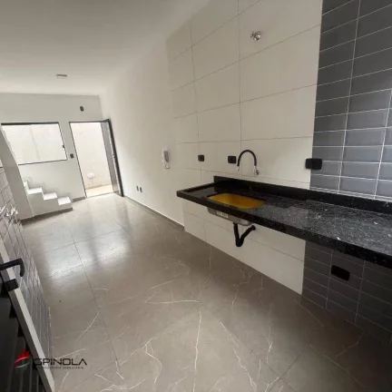 Imagem Sobrado com 2 dormitórios à venda, 57 m² por R$ 340.000,00 - Mirim - Praia Grande/SP