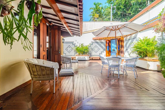 Imagem CASA com VISTA MAR de ALTO PADRÃO - 4 SUÍTES - 522m²