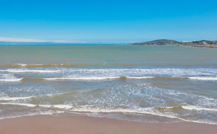 Imagem CASA RESIDENCIAL em GUARAPARI - ES, SANTA MÔNICA