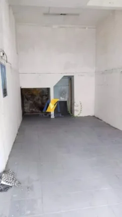 Imagem Salão Comercial de 24m² com Banheiro - Aluguel por R$1500 Mensais