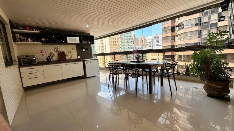 Imagem Apartamento de 4 quartos duas suítes, vagas, varandão gourmet na quadra do ma