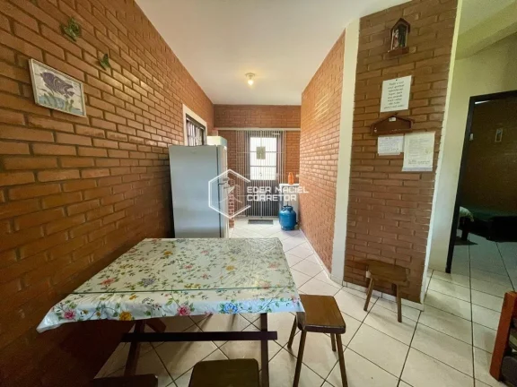 Imagem Localização Incrível!
Apenas 120 metros da Praia de Martim de Sá - a localização não poderia ...