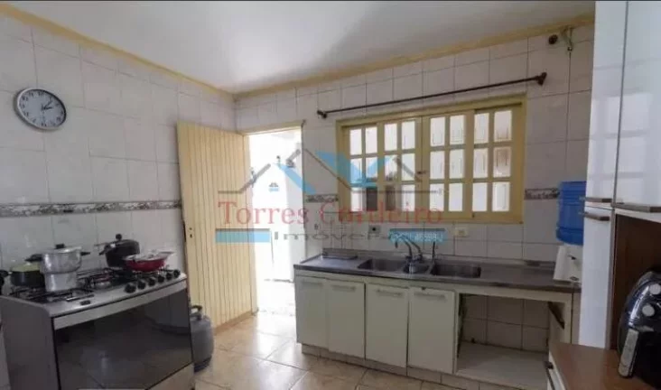 Imagem Sobrado com 4 dorm. (1 suíte) + 2 vagas - Jd. Bonfiglioli