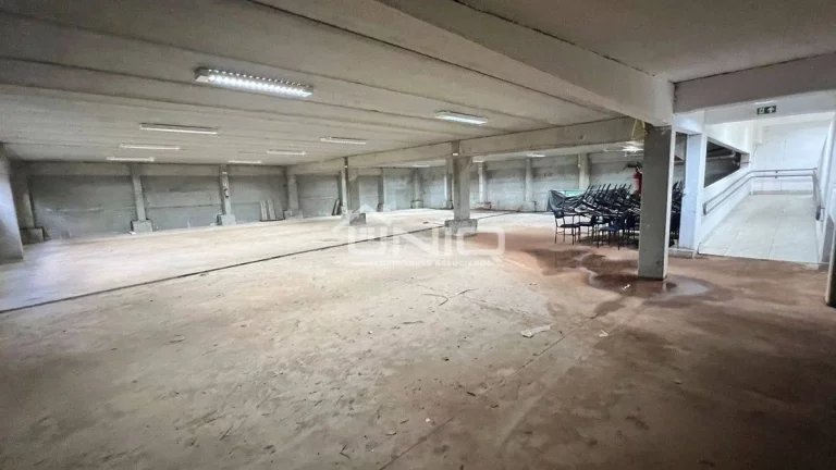 Imagem Prédio Comercial Próximo a Rodoviária