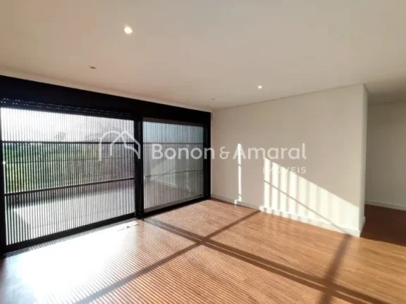 Imagem Maravilhosa casa em condomínio fechado, moderna, integrada, ampla e com vista para a reserva Alphav...
