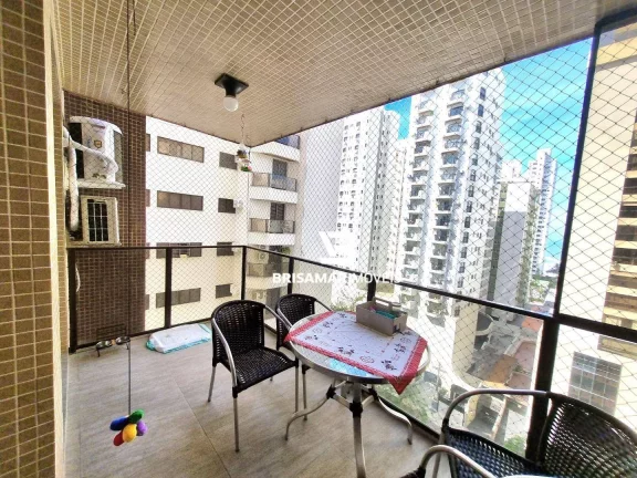 Imagem PITANGUEIRAS- DUAS QUADRAS DA PRAIA , TOTALMENTE REFORMADO E DECORADO, 02 VAGAS DE GARAGEM NO PRÉDIO.