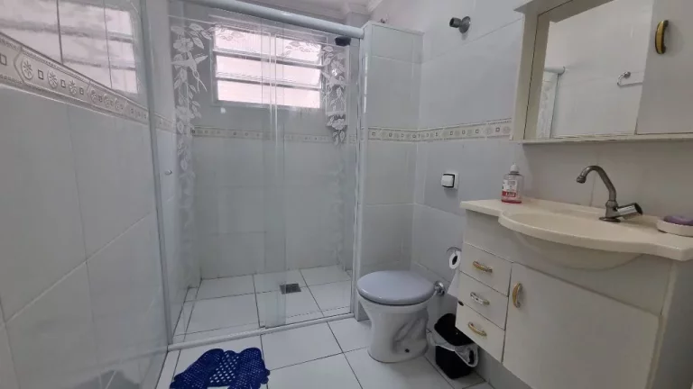 Imagem Apartamento com 2 dormitórios à venda, 65 m² por R$ 320.000,00 - Astúrias - Guarujá/SP