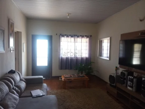 Imagem Casa com 130 M² com 3 dormitórios, cozinha, sala, banheiro, varanda, área de serviços, quintal, ...