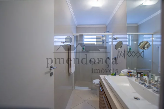 Imagem Apartamento à Venda em prédio charmoso de Higienópolis, 3 dormitórios (1 suíte) e 1 vaga.