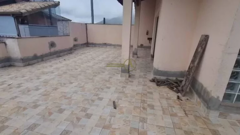 Imagem Cobertura, apenas 500 metros da praia, com vista da praia e do morro
