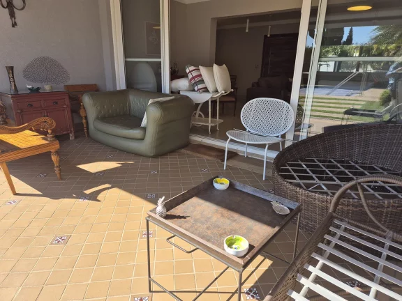 Imagem Casa térea à venda com 3 quartos, sendo 2 suítes, em Condomínio Flamboyant-B, Atibaia - SP