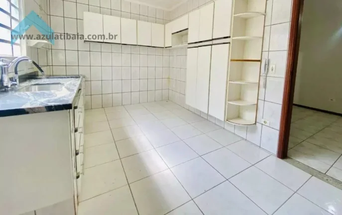 Imagem Casa proximo a alameda Lucas Nogueira Garcez