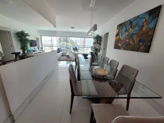 Imagem PITANGUEIRAS - FRENTE AO MAR, BELÍSSIMA VISTA DA PRAIA, LINDO APTO TOTALMENTE REFORMADO E DECORADO, 168 M² ÚTEIS, 02 VAGAS DE GARAGEM, LAZER.