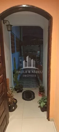 Imagem Lindo Sobrado125m², 3 Dormitórios, 2 Banheiros, Sala e Cozinha Grande, 4 Vagas + 2 Cômodos com Banheiro nos fundos no Jardim Primavera, Mauá-SP