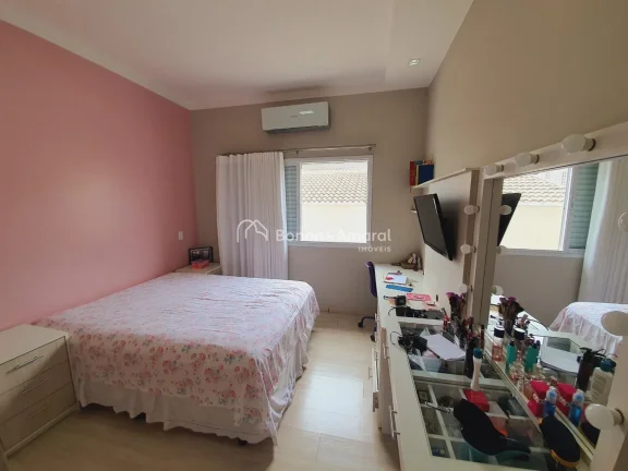 Imagem Casa térrea com piscina em condomínio na cidade de Paulínia!
Casa com, piscina, suíte master com...