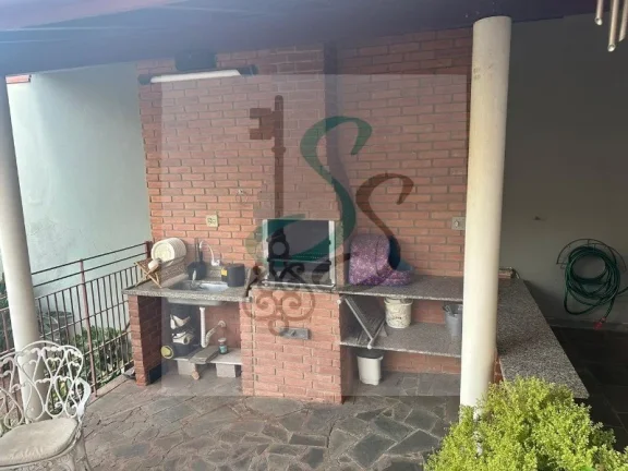 Imagem Venda de casa em bolsão no Parque das Universidades, Campinas. Casa com 4 dormitórios sendo 2 suítes, sala de estar, sala de jantar, jardim de inver