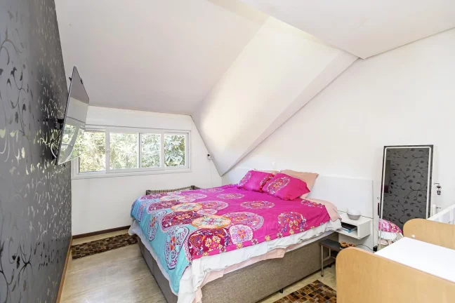Imagem Casa Residencial de 3 quartos no bairro Campo Comprido