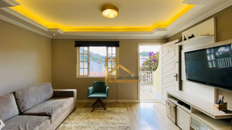 Imagem Casa em condomínio c/ 3 suítes à 1 min do Centro