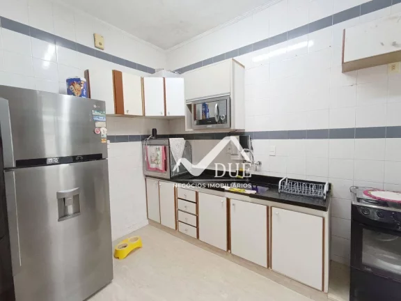 Imagem Casa com 2 dormitórios à venda, 105 m² por R$ 650.000,00 - Encruzilhada - Santos/SP