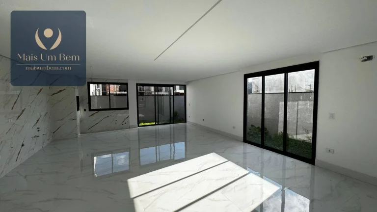 Imagem Sobrado Tríplex com Terraço em condomínio fechado com Piscina, 3 suítes, 171 m² por R$ 1.290.000 - Santa Cândida - Curitiba/PR