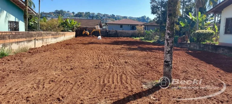 Imagem Terreno no bairro Bom Retiro - Joinville