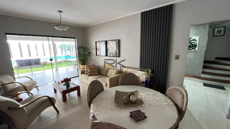 Imagem SOBRADO A VENDA NO CENTRO COM 3 DORMITÓRIOS SENDO 1 SUÍTE,SALA DE ESTAR E JANTAR,ESPAÇO GOURMET CM CHURRASQUEIRA