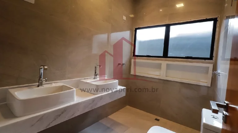 Imagem Imperdível casa à venda em Jundiaí-SP, Condomínio Reserva da Serra: 3 quartos, 1 suíte, 2 salas, 5 banheiros, 2 vagas, 265,09 m².