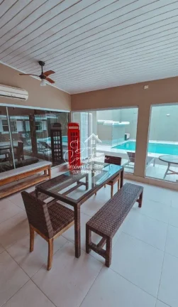 Imagem Imperdível: Casa à venda em Guarujá-SP, Balneário Praia do Pernambuco, 3 quartos, 1 suíte, 4 banheiros, 4 vagas, 150m².