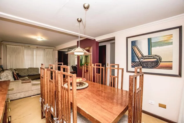 Imagem Sobrado 4 quartos no Santo Inácio.