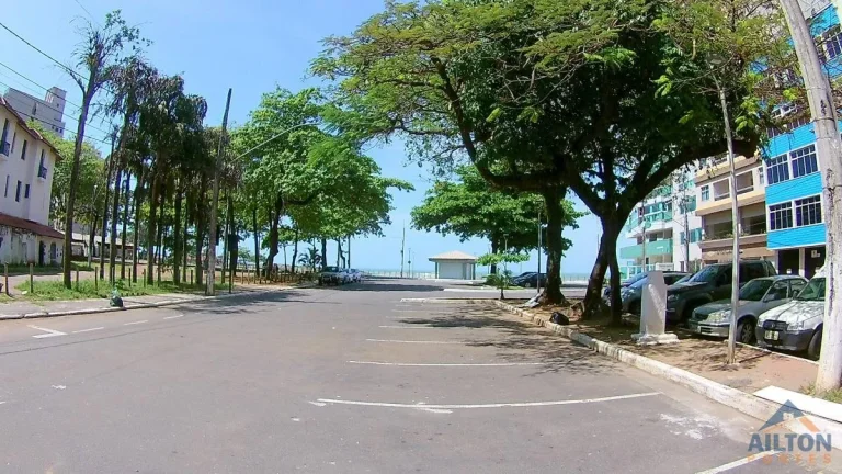 Imagem Apartamento com 2 Quartos + DCE à Venda no Centro - Guarapari/ES